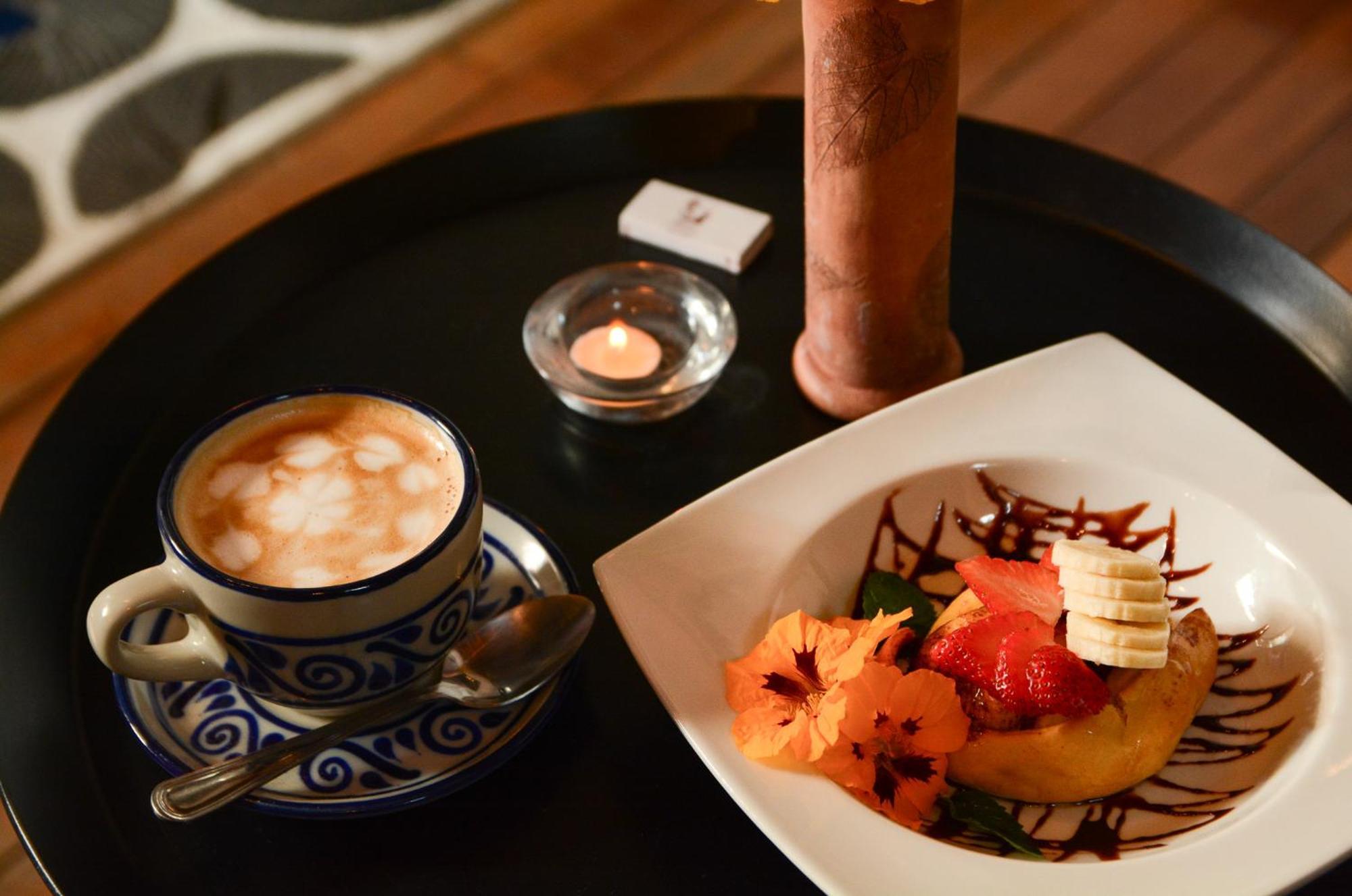 Meson De Leyendas Breakfast & Downtown บาเญเดบราโว ภายนอก รูปภาพ